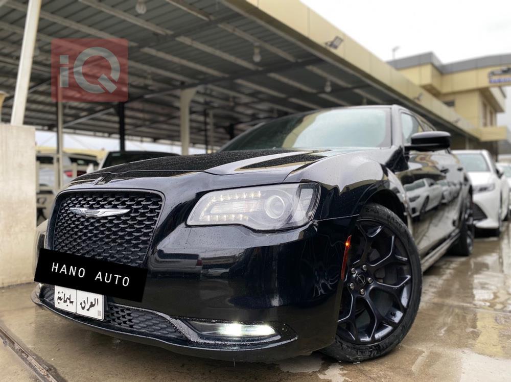 كرايسلر 300